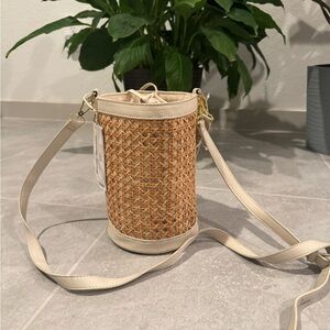 Tommy Bahama Tan and Cream Crossbody Bag with Woven Design